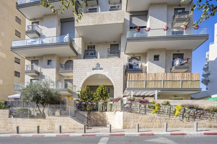 דירה להשכרה בירושלים (תיווך) — 2