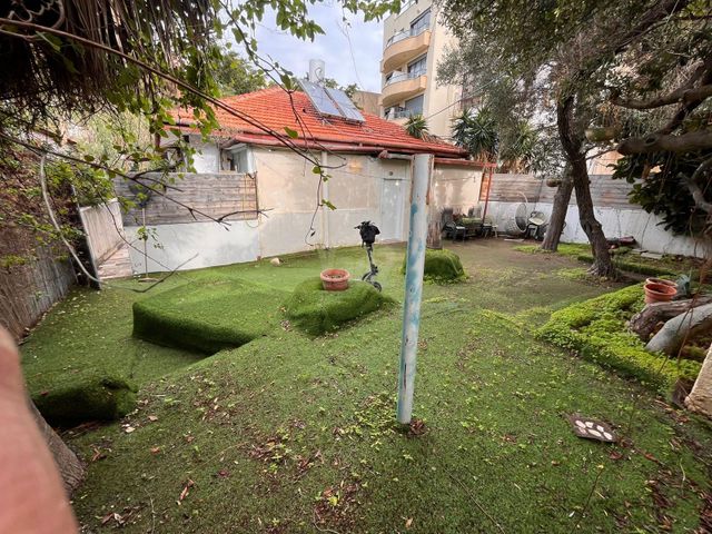 סמטת בית החיים 1