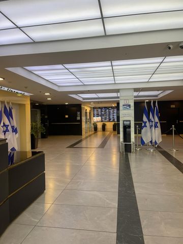 מודעת נכס, דרך אבא הלל, בורסה, רמת גן