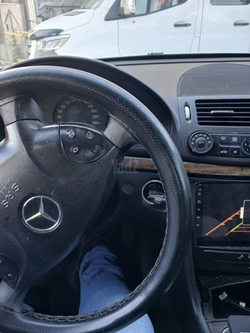 מודעת רכב מרצדס-בנץ E-class