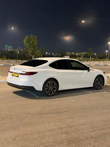 מודעת רכב טויוטה קאמרי