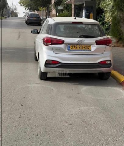 מודעת רכב יונדאי i20