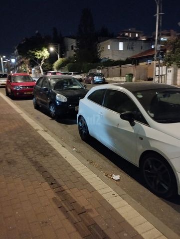 מודעת רכב ניסאן מיקרה