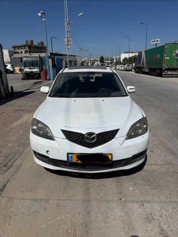 מודעת רכב מאזדה 3