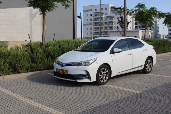 מודעת רכב טויוטה קורולה