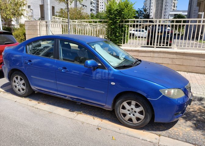 מודעת רכב מאזדה 3