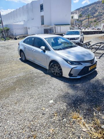 מודעת רכב טויוטה קורולה