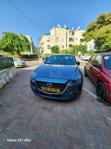 מודעת רכב מאזדה 3