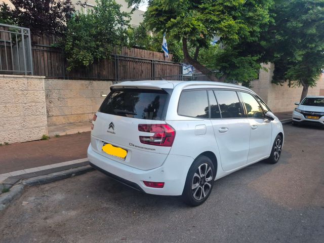 מודעת רכב סיטרואן C4 פיקאסו