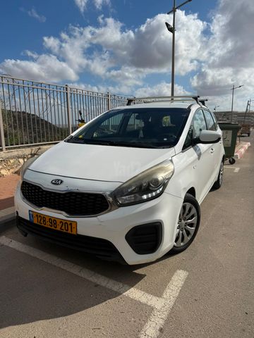 מודעת רכב קיה קארנס