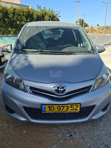 מודעת רכב טויוטה יאריס