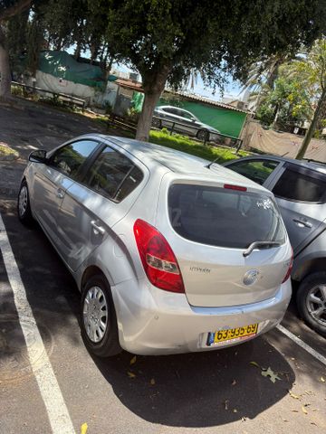 מודעת רכב יונדאי i20