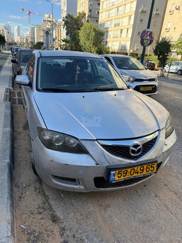 מודעת רכב מאזדה 3