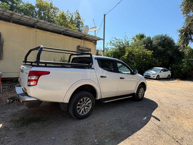 מודעת רכב מיצובישי טרייטון / L200