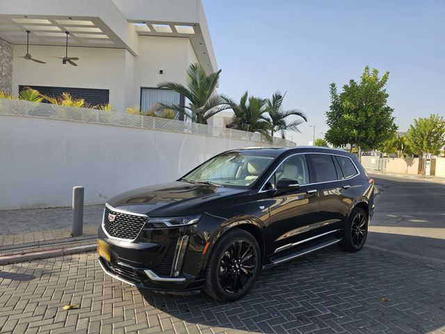 מודעת רכב קאדילק XT6