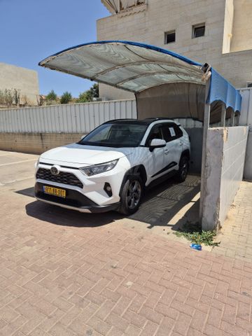מודעת רכב טויוטה RAV4