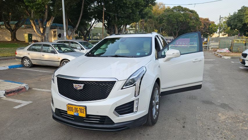 מודעת רכב קאדילק XT5
