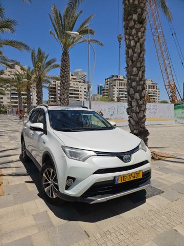 מודעת רכב טויוטה RAV4 3