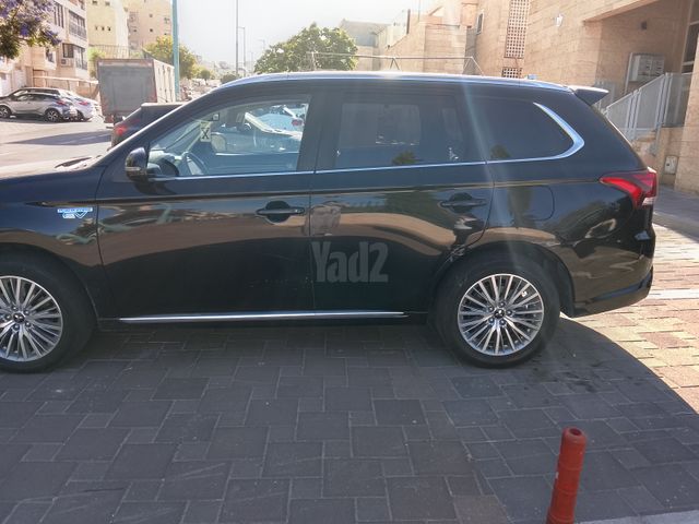 מודעת רכב מיצובישי אאוטלנדר