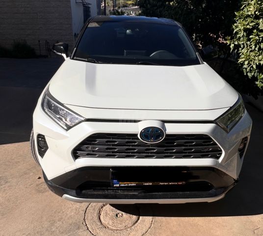מודעת רכב טויוטה RAV4