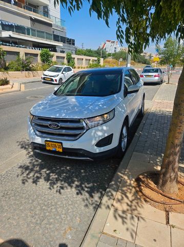 מודעת רכב פורד אדג'