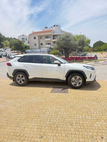 מודעת רכב טויוטה RAV4