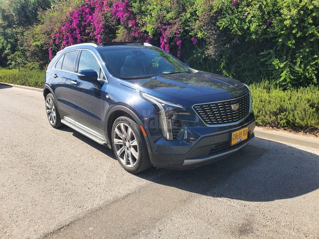 מודעת רכב קאדילק XT4 2