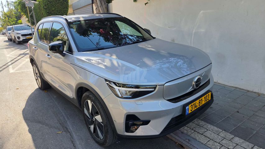 מודעת רכב וולוו XC40