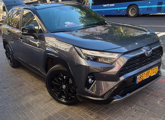 מודעת רכב טויוטה RAV4