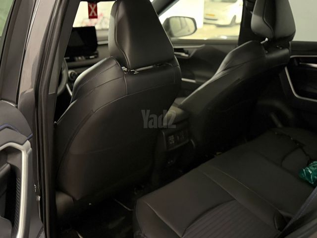 מודעת רכב טויוטה RAV4