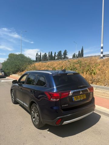 מודעת רכב מיצובישי אאוטלנדר 3