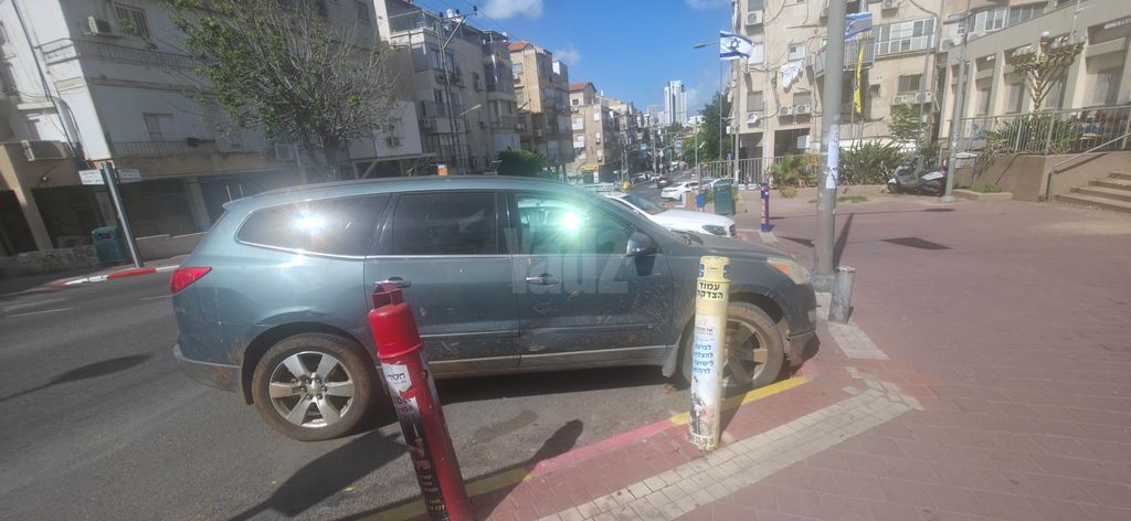 מודעת רכב שברולט טראוורס