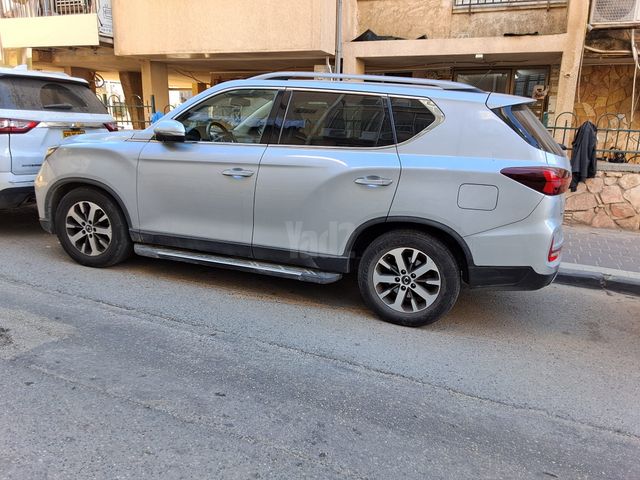מודעת רכב סאנגיונג רקסטון