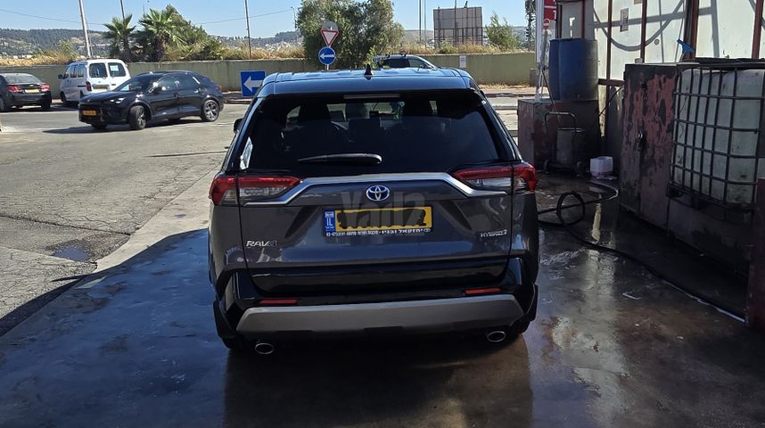 מודעת רכב טויוטה RAV4