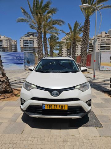 מודעת רכב טויוטה RAV4 2