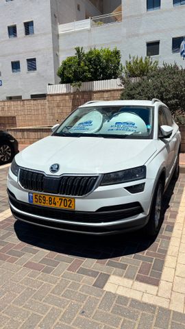 מודעת רכב סקודה קארוק