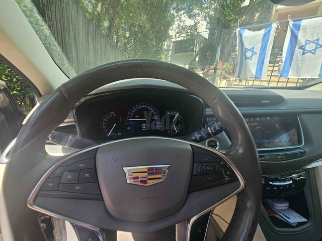 מודעת רכב קאדילק XT5