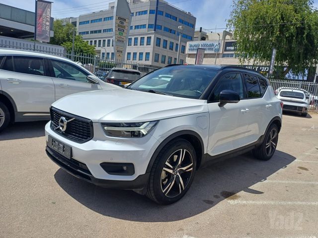 מודעת רכב וולוו XC40