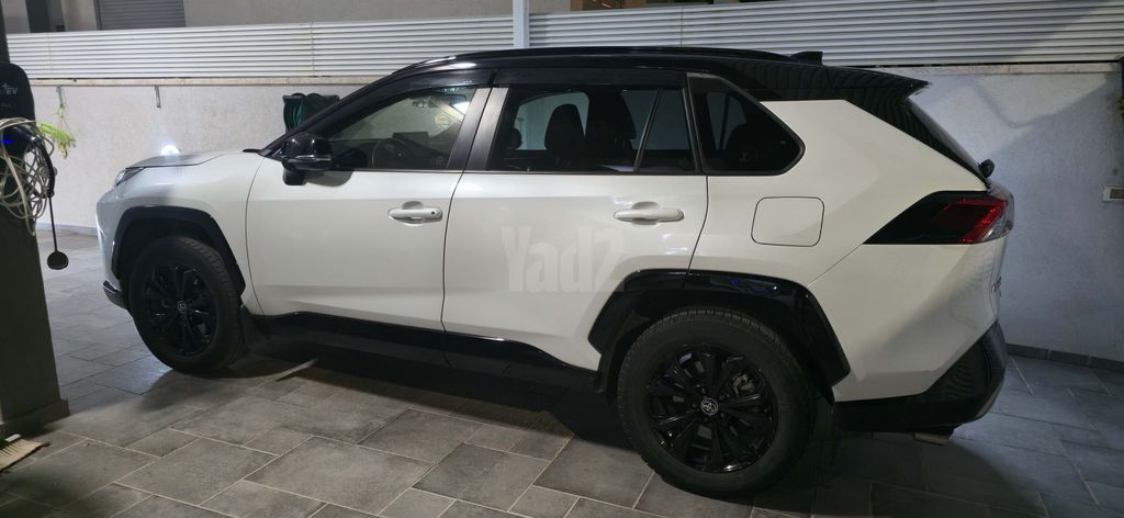 מודעת רכב טויוטה RAV4