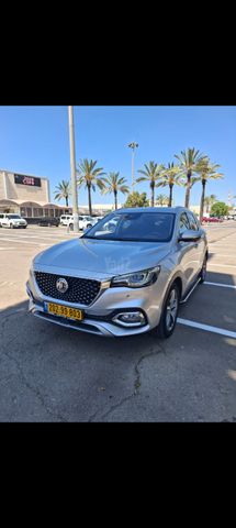 מודעת רכב אם ג'י EHS PHEV