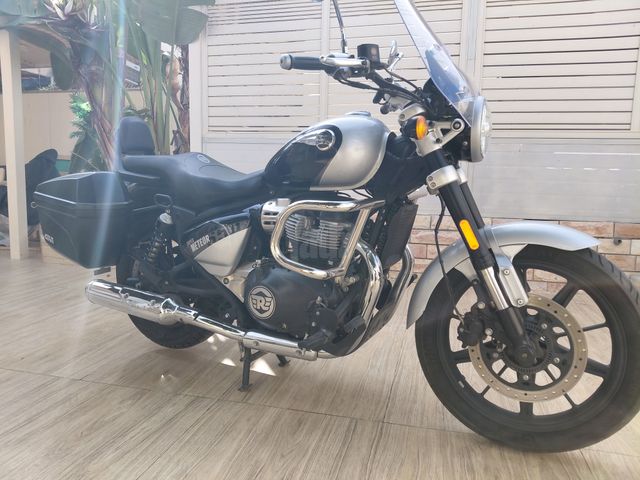 מודעת רכב רויאל אנפילד סופר מטאור 650