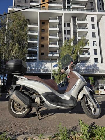 מודעת רכב פיאג'ו בוורלי 350