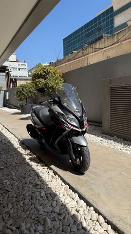מודעת רכב קימקו דאון-טאון 350