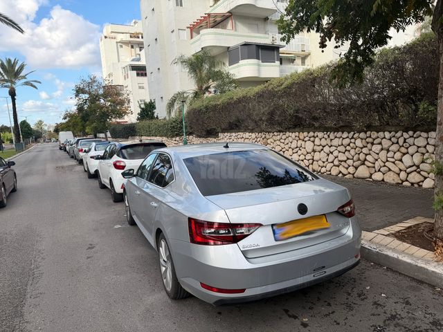 מודעת רכב סקודה סופרב 3