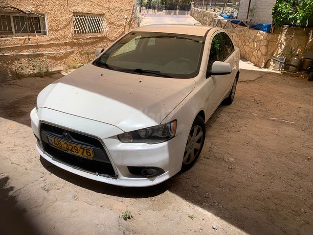 מודעת רכב מיצובישי לנסר