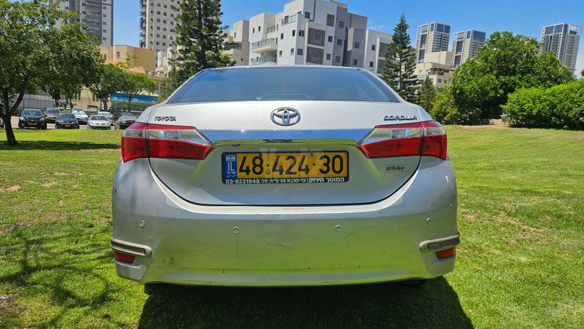 מודעת רכב טויוטה קורולה 2