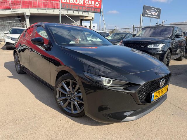 מודעת רכב מאזדה 3