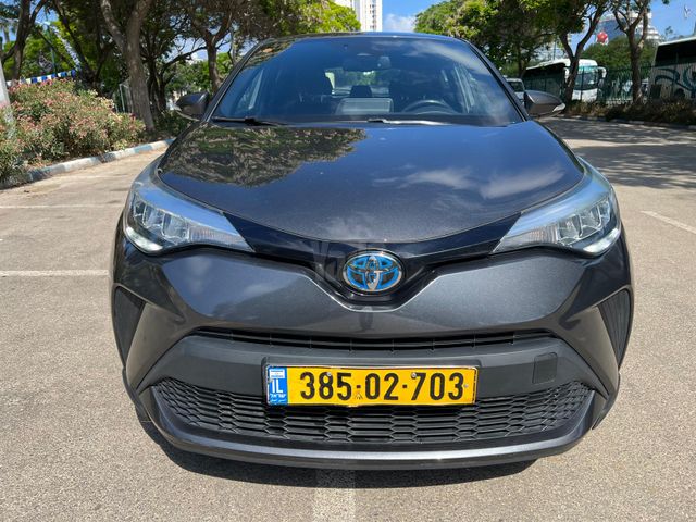 מודעת רכב טויוטה C-HR 1