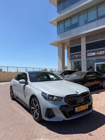 מודעת רכב ב מ וו סדרה 5