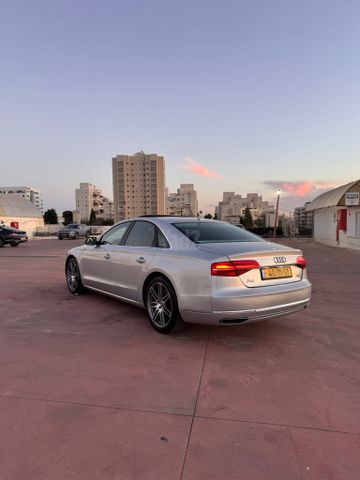 מודעת רכב אאודי A8 3